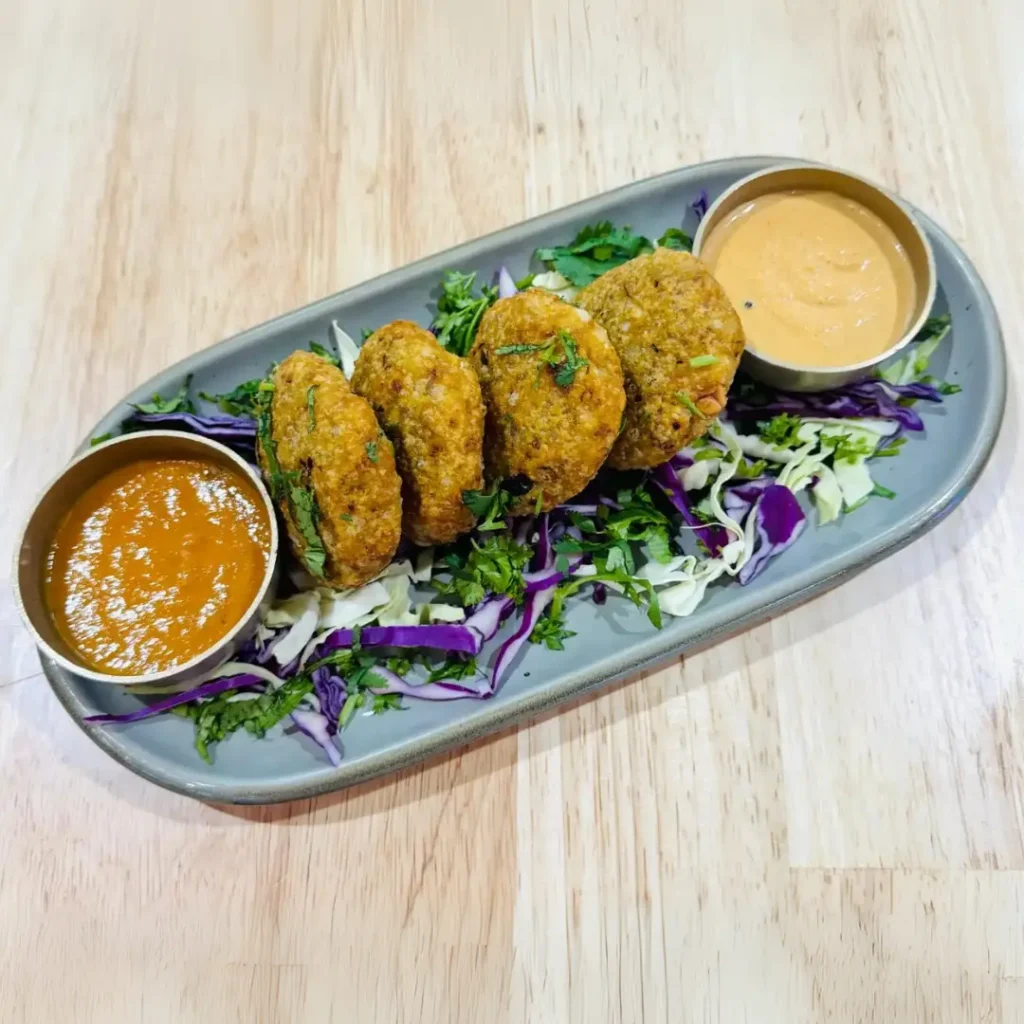 paneer-stuffed-sabudana-vada-at-bharat-bhavan-indian-vegetarian-restaurant-frisco